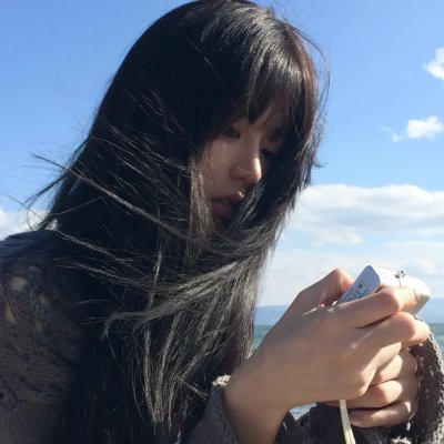 人群中的孩童